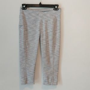 DANSKIN Leggings Size S/P Color gray and white